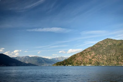 Lago Maggiore em Stresa, Itália